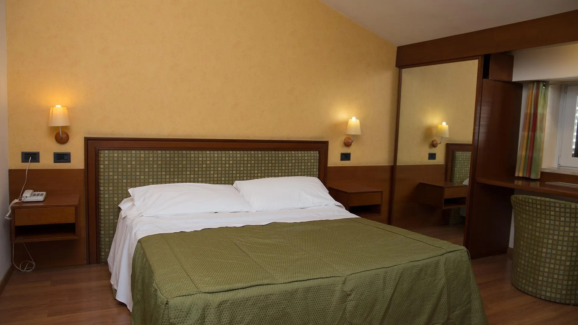 Hotel Montreal Ragusa