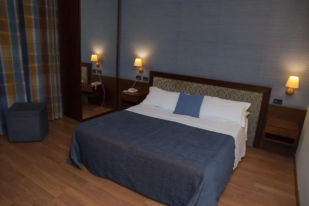 ***  Hotel Montreal Raguse Italie