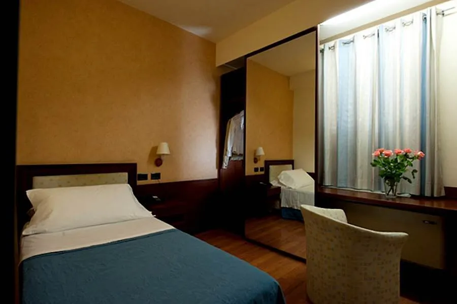 Hotel Montreal Ragusa